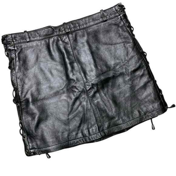 Black Side Laced Mini Leather Skirt size Medium - Picture 2 of 9